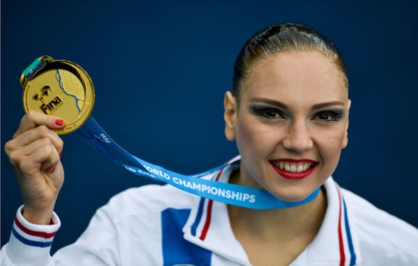 Светлана Колесниченко, завоевавшая золотую медаль в соревнованиях по синхронному плаванию - Sputnik Армения