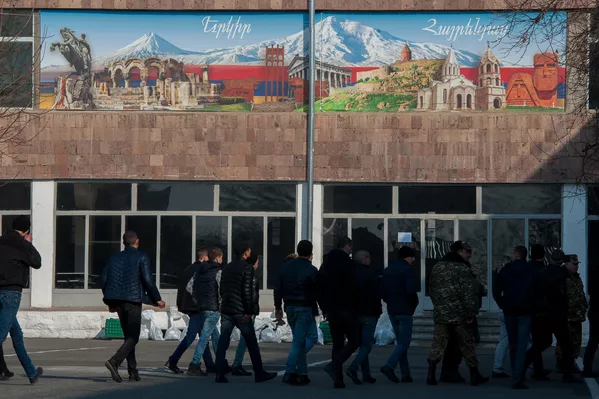 Первый день зимнего призыва в армию РА 2018 г. Первый день зимнего призыва в армию РА 2018 г. - Sputnik Армения