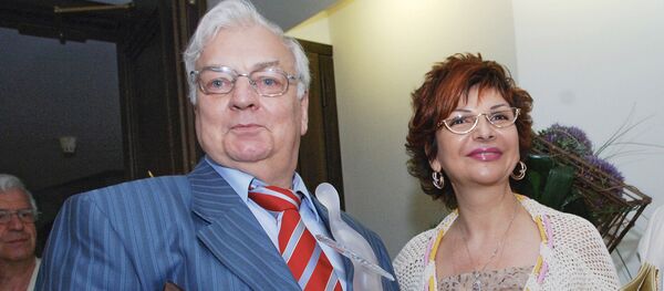 Актер Михаил Державин с супругой Роксаной Бабаян - Sputnik Արմենիա