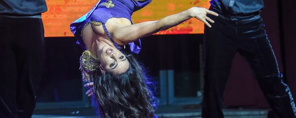 Горячая армянская танцовщица Варда - Sputnik Армения