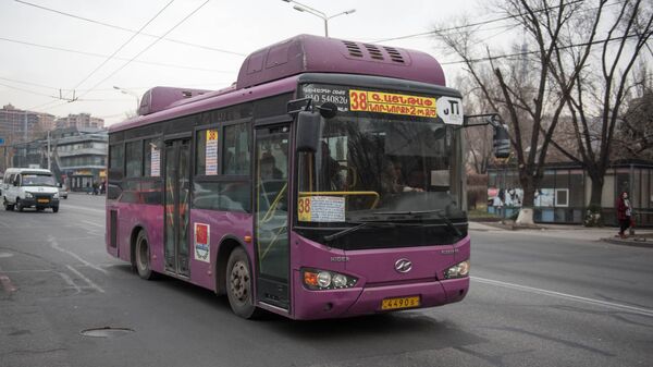 За что и когда были уволены 167 водителей автобусов в Ереване: поясняет глава компании