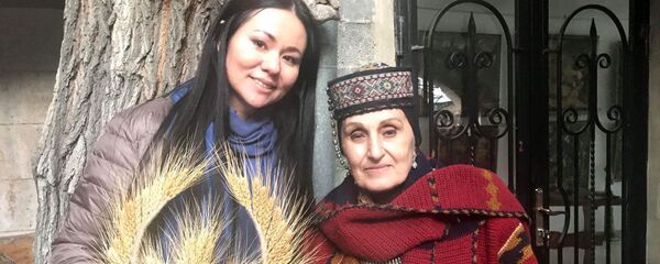 Лаура Жусупбекова и Лусик Агулеци Лаура Жусупбекова и Лусик Агулеци - Sputnik Արմենիա