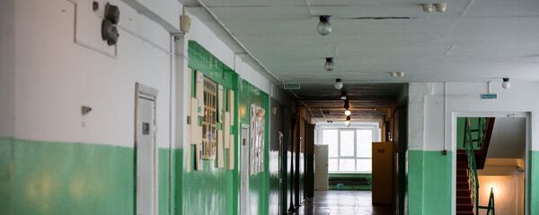 Пустой коридор в одной из школ - Sputnik Армения