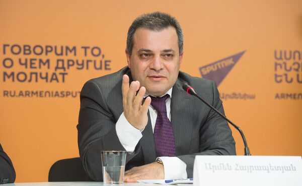 Армения берет новый кредит от МВФ: так ли страшна трешка до получки? - Sputnik Армения