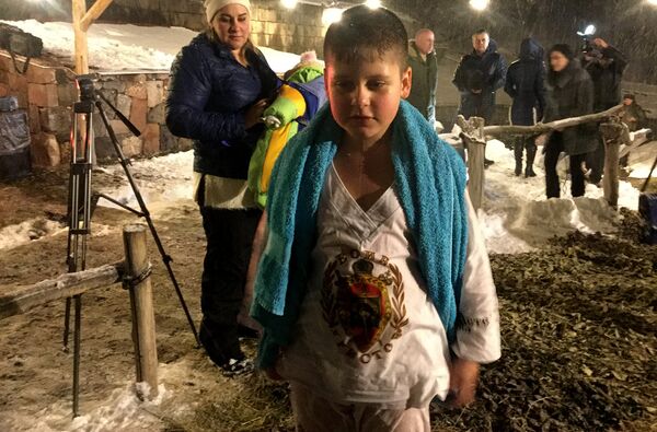 Крещенское купание в Гюмри Крещенское купание в Гюмри - Sputnik Армения