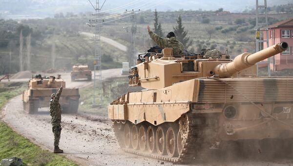 Турецкий военный конвой прибывает на турецко-сирийскую границу (21 января 2018). Провинция Килис, Турция. - Sputnik Արմենիա