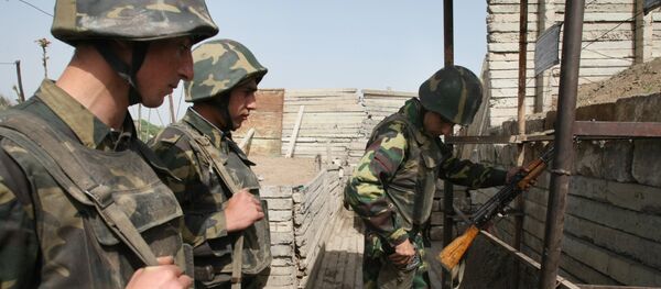 Военнослужащие армии Нагорного Карабаха перед заступлением на боевое дежурство. - Sputnik Армения