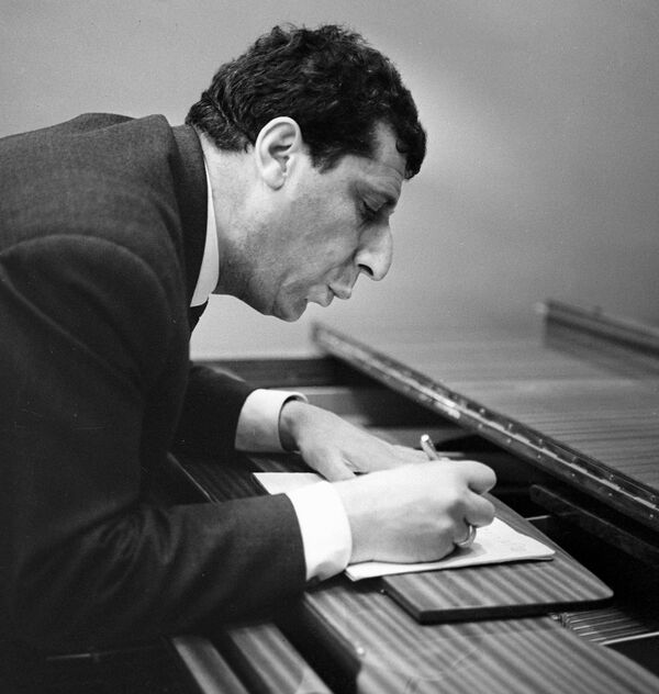 Истории любви знаменитых армян: 5 романов, которые потрясли бы самого Шекспира - Sputnik Армения