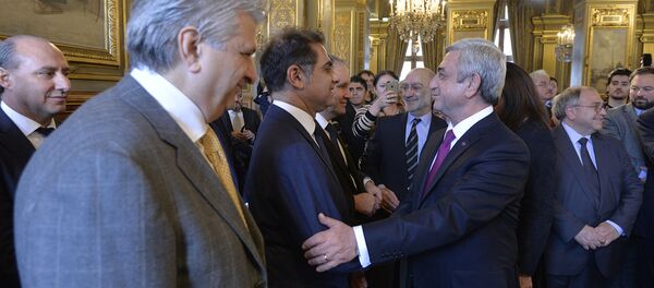 Встреча президента Армении Сержа Сагсяна с представителями армянской общины Франции - Sputnik Армения