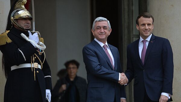 Президенты Франции и Армении Эммануэль Макрон и Серж Саргсян - Sputnik Արմենիա