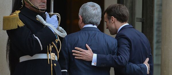Встреча президента Армении Сержа Саргсяна с президентом Франции Эммануэлем Макроном во время рабочего визита во Францию (23 января 2018). Париж, Франция. - Sputnik Армения