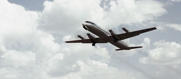 Самолет Ил-18 Самолет Ил-18 - Sputnik Армения