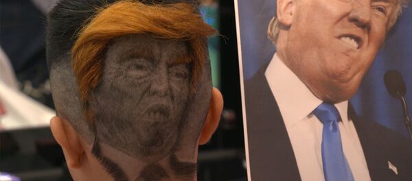Необычный парикмахер делает клиентам портреты Трампа и Путина на затылках - Sputnik Армения