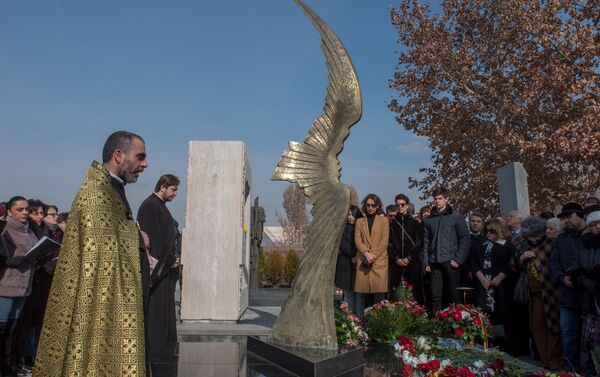 Открытие скульптуры посвященной Гегаму Григоряну - Sputnik Армения