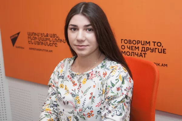 Мужской бокс с девушкой: как парни сборной Армении сделали Ануш Григорян чемпионкой Европы Мужской бокс с девушкой: как парни сборной Армении сделали Ануш Григорян чемпионкой Европы - Sputnik Армения