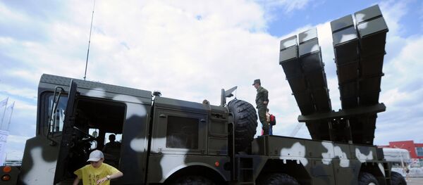 Реактивная система залпового огня Полонез. Архивное фото Реактивная система залпового огня Полонез. Архивное фото - Sputnik Արմենիա