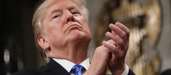 Президент США Дональд Трамп во время обращения Конгрессу - Sputnik Армения