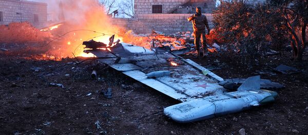 Обломки сбитого СУ-25 российских ВВС в Сирии - Sputnik Армения