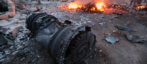 Обломки сбитого СУ-25 российских ВВС в Сирии - Sputnik Армения