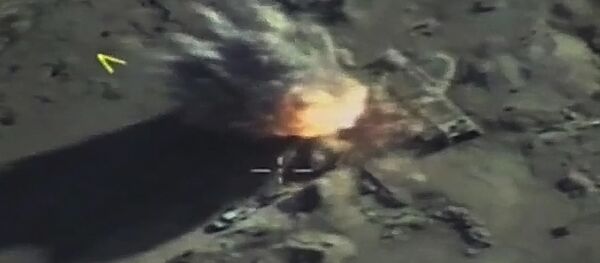 Нанесение ударов ВКС по бронетехнике и скоплению боевиков в Идлибе - архивное фото - Sputnik Армения