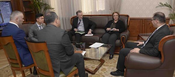 Министр финансов РА Вардан Арамян принял аналитиков рейтингового агентства Мудис Министр финансов РА Вардан Арамян принял аналитиков рейтингового агентства Мудис - Sputnik Армения