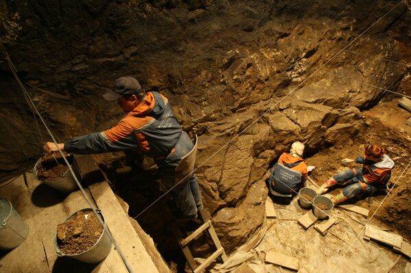 Денисова пещера Денисова пещера - Sputnik Армения