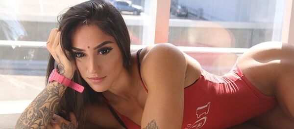 Известная азербайджанская бодибилдерша Бахар Набиева - Sputnik Армения