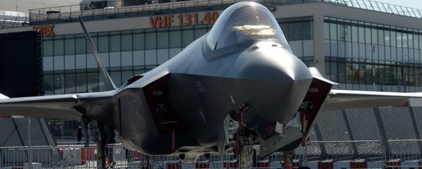 Истребитель-бомбардировщик Lockheed Martin F-35 Истребитель-бомбардировщик Lockheed Martin F-35 - Sputnik Армения