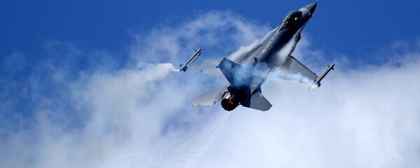 Истребитель General Dynamics F-16 Fighting Falcon Истребитель General Dynamics F-16 Fighting Falcon - Sputnik Армения