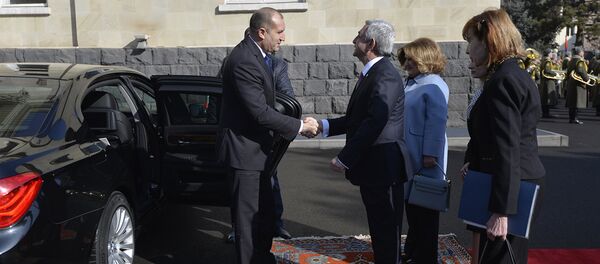 Встреча президентов Армении и Болгарии Сержа Саргсяна и Румена Радева - Sputnik Армения