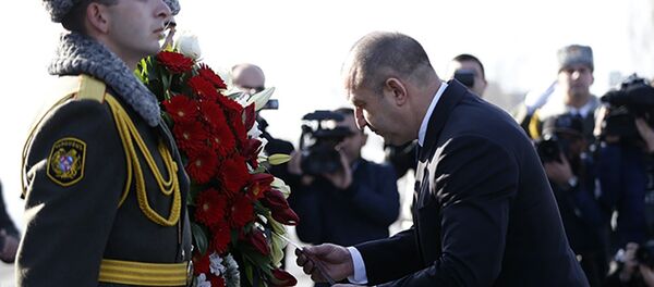Президент Болгарии Румен Радев посетил мемориальный комплекс Цицернакаберд - Sputnik Արմենիա