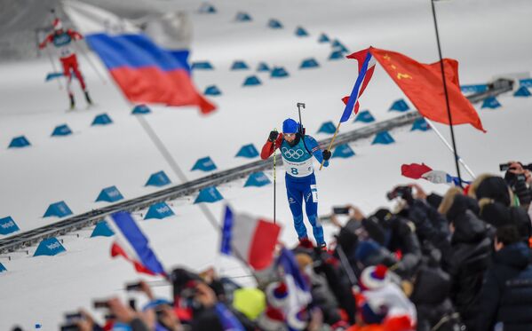 Олимпийский чемпион по гонке преследования среди мужчин на XXIII зимних Олимпийских играх Мартен Фуркад (Франция) - Sputnik Армения