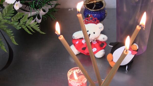 В Орске и Саратове несут цветы и свечи в память о жертвах крушения Ан-148 - Sputnik Արմենիա