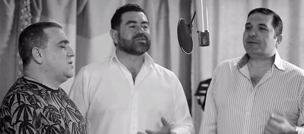 Новая песня Спитакци Айко и Тиграна Асатряна Гарун гарун - Sputnik Армения