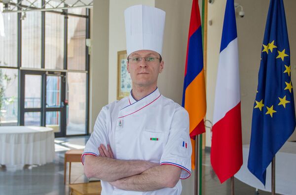 Николя Наталини Николя Наталини - Sputnik Армения