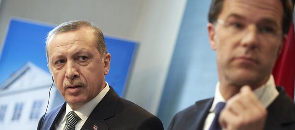 Президент Турции Реджеп Тайип Эрдоган и Премьер-министр Нидерландов Марк Рютте - Sputnik Армения
