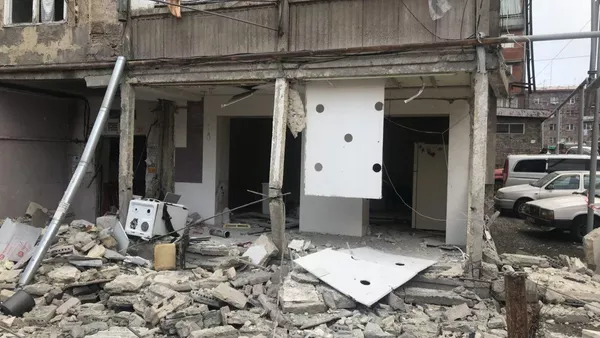 Взрыв в жилом доме в Ереване - Sputnik Армения