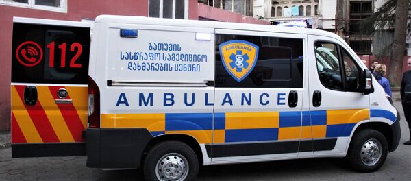 Машина скорой помощи города Батуми на выезде - Sputnik Армения