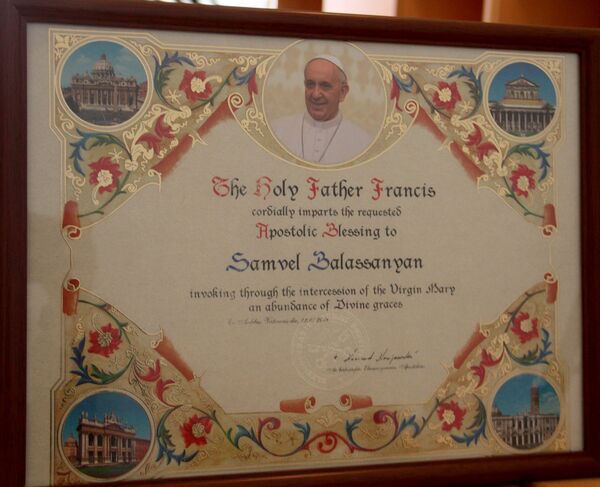 Благословение мэра Гюмри Самвела Баласаняна Папой римским Франциском - Sputnik Արմենիա