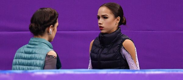 Евгения Медведева и Алина Загитов Евгения Медведева и Алина Загитов - Sputnik Армения