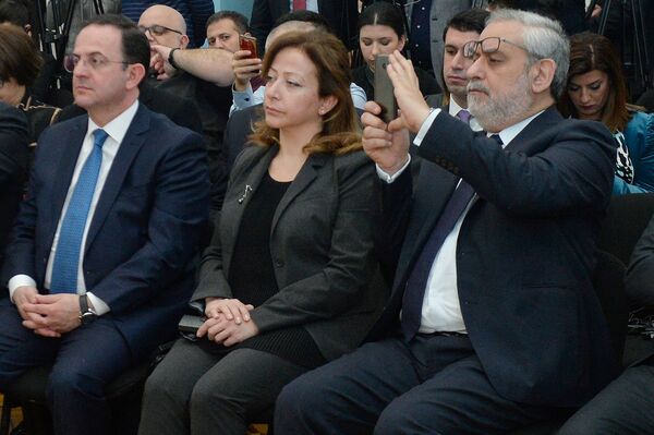 Делегация Ливана на пресс-конференции президентов Армении и Ливана Сержа Саргсяна и Мишеля Ауна (22 февраля 2018). Ереван, Армения - Sputnik Армения