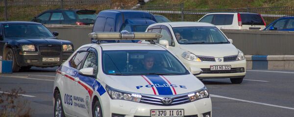 Автомобиль дорожной полиции Армении Автомобиль дорожной полиции Армении - Sputnik Արմենիա