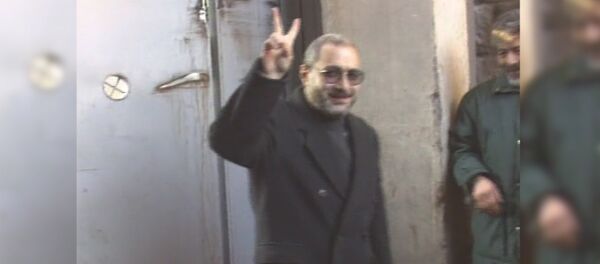 Перед досрочными выборами президента в политику вернулся Карен Демирчян и амнистированные дашнаки Перед досрочными выборами президента в политику вернулся Карен Демирчян и амнистированные дашнаки - Sputnik Армения