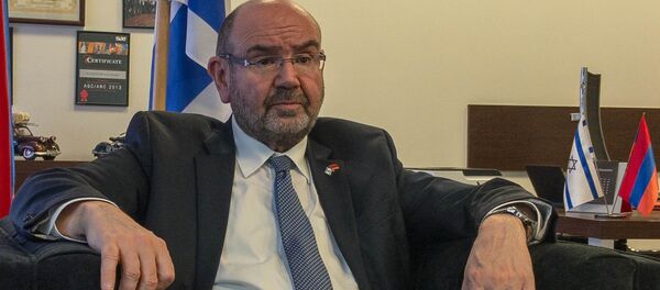 Чрезвычайный и Полномочный посол Израиля в Армении Элияху Иерушалмин Чрезвычайный и Полномочный посол Израиля в Армении Элияху Иерушалмин - Sputnik Արմենիա