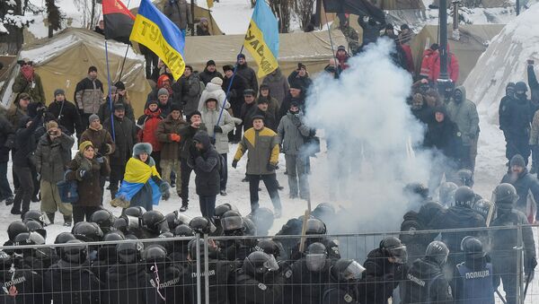 Столкновение сторонников М. Саакашвили с полицией в Киеве - Sputnik Армения