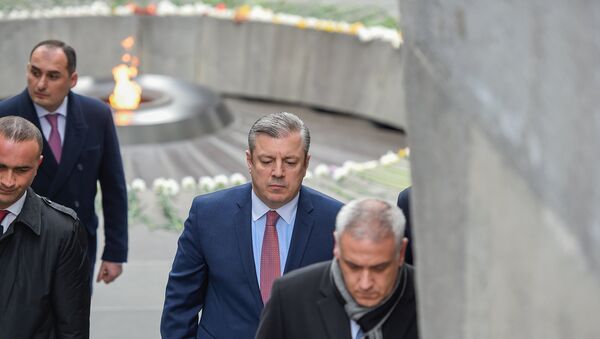 Премьер-министр Грузии Георгий Квирикашвили посетил Цицернакаберд - Sputnik Արմենիա