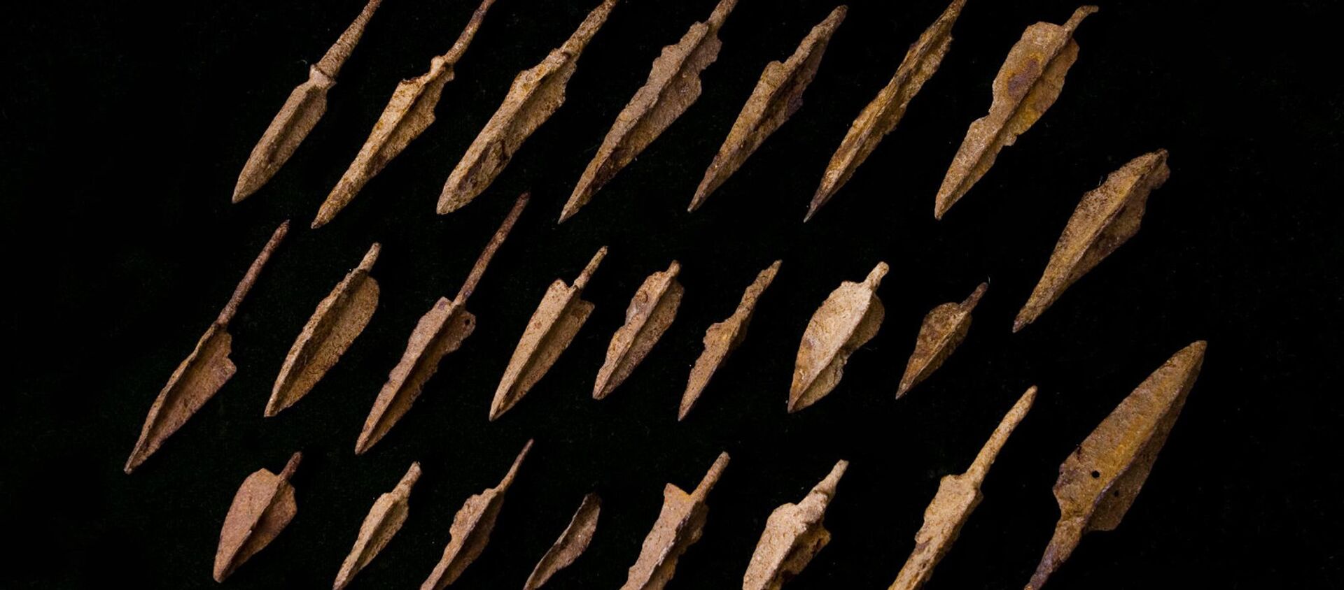 Трехперые наконечники стрел из коллекции Давида Симоняна - Sputnik Армения, 1920, 12.08.2021