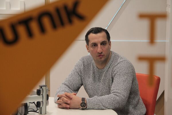 Юморист, актер Арарат Кещян - Sputnik Արմենիա