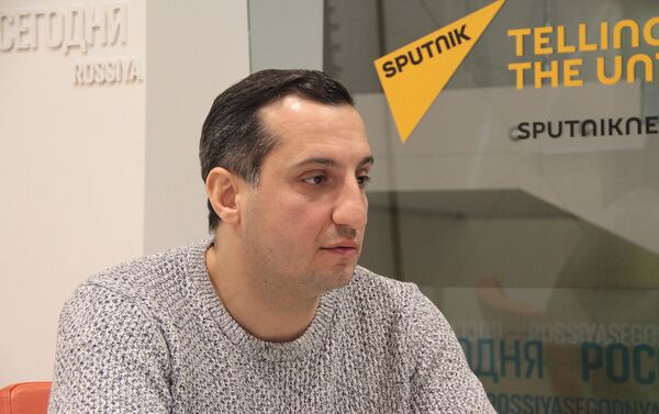 Юморист, актер Арарат Кещян - Sputnik Армения