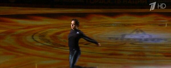 Выступление Евгении Медведевой на ледовом шоу российских олимпийцев Выступление Евгении Медведевой на ледовом шоу российских олимпийцев - Sputnik Արմենիա